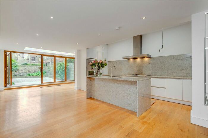 4 Bedroom Detached House To Rent In Dunsany Road, Brook Green, London, W14
