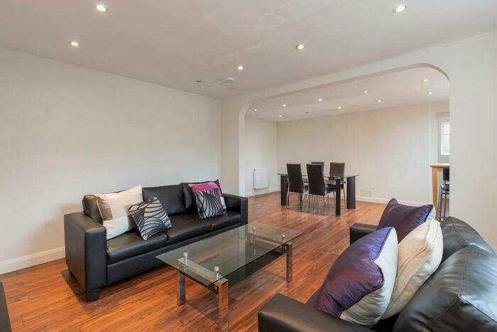 4 Bedroom Apartment To Rent In Finchley Road London, NW8