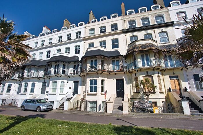 2 Bedroom Flat To Rent In Marine Parade, Folkestone, Kent, CT20