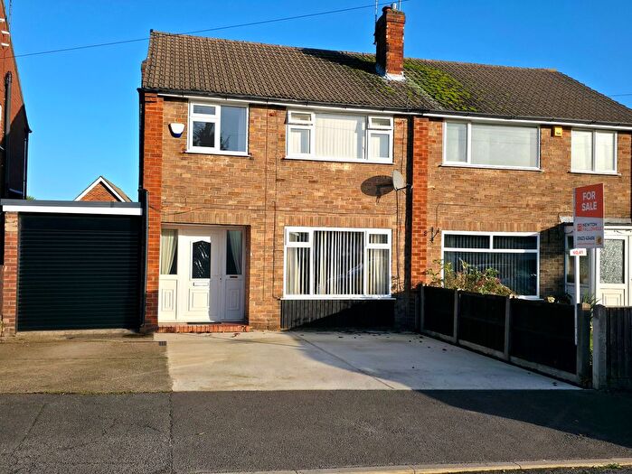 3 Bedroom Semi Detached House For Sale In Beresford Road, Mansfield Woodhouse, NG19