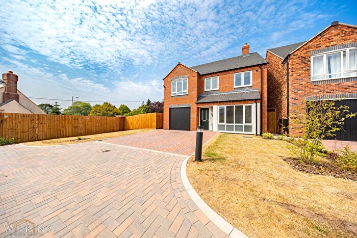 4 Bedroom Detached House To Rent In Charlecote Drive, Tamworth, Staffordshire, B79