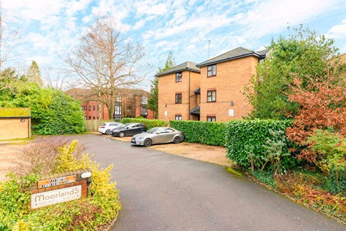 1 Bedroom Flat To Rent In Ashley Park Road, Walton-On-Thames, KT12