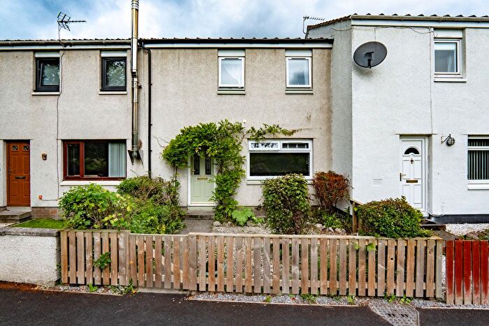 3 Bedroom Terraced House For Sale In Mackenzie Road, Inverness, IV2