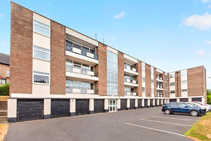 2 Bedroom Flat For Sale In Hollins Court Hampsthwaite Road, Harrogate, HG1