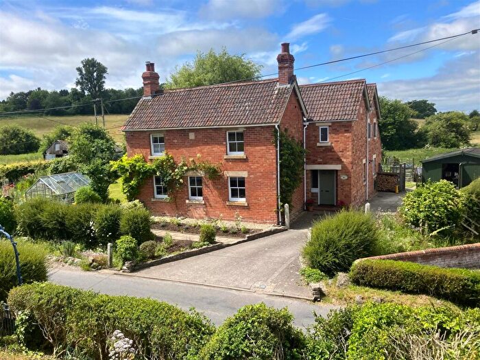 4 Bedroom Detached House For Sale In Whistley Road, Potterne, Devizes, SN10
