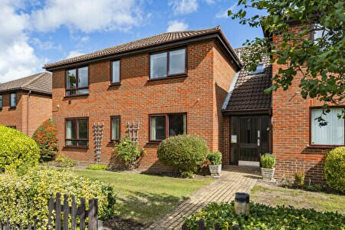 1 Bedroom Retirement Property For Sale In Ashtead Village, KT21