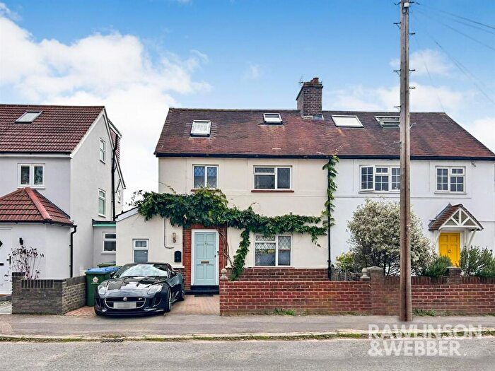 4 Bedroom Semi-Detached House For Sale In Beauchamp Road, West Molesey, KT8