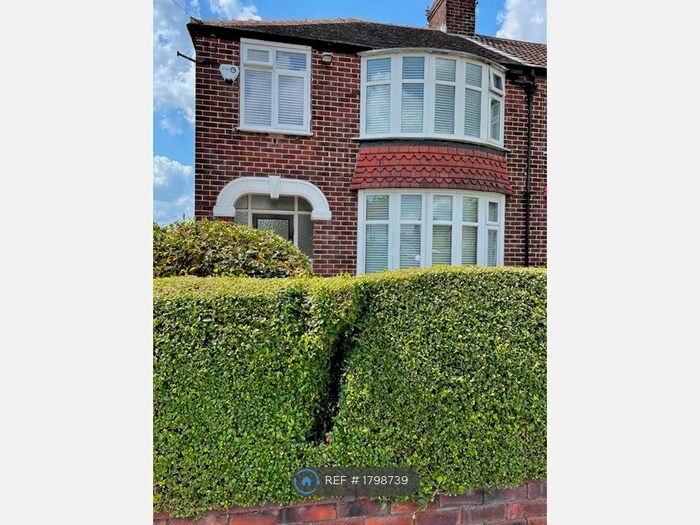 3 Bedroom Semi-Detached House To Rent In Heaton Road, Manchester, M20