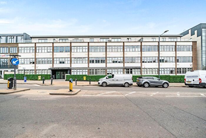 2 Bedroom Flat To Rent In Talbot Skyline, Rayners Lane, Harrow, HA2