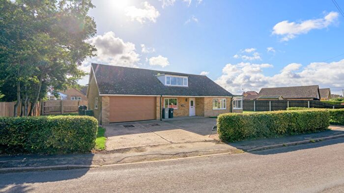 3 Bedroom Detached Bungalow For Sale In Washdyke Lane, Mumby, LN13