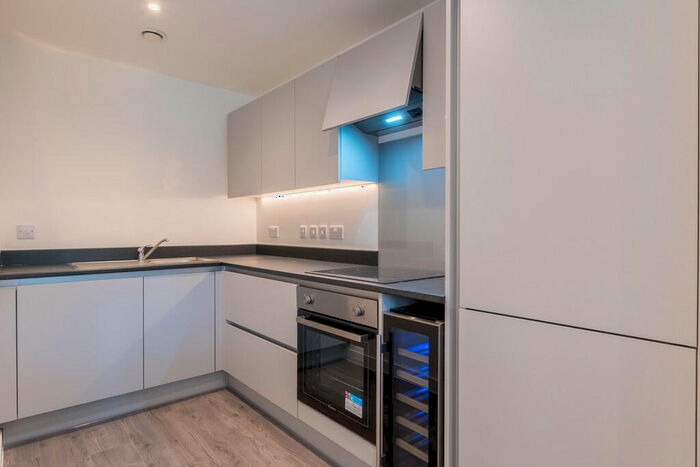 2 Bedroom Apartment To Rent In Alexandra Park, Willow Road, LS4