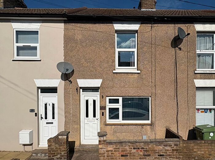 2 Bedroom Terraced House To Rent In Shortlands Road, Sittingbourne, ME10