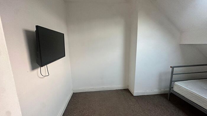 4 Bedroom Semi-detached House To Rent In Edmund Road(Bills Included), Sheffield, S2
