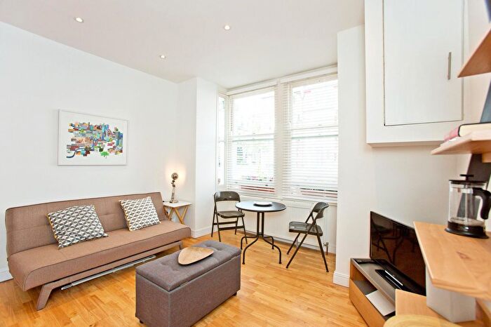 1 Bedroom Flat To Rent In Calabria Road, London, N5