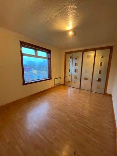 2 Bedroom Flat To Rent In Gairsay Drive, Aberdeen AB15
