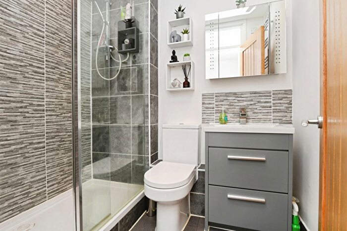 1 Bedroom Flat For Sale In Glebe Road, Chelmsford, Essex, CM1