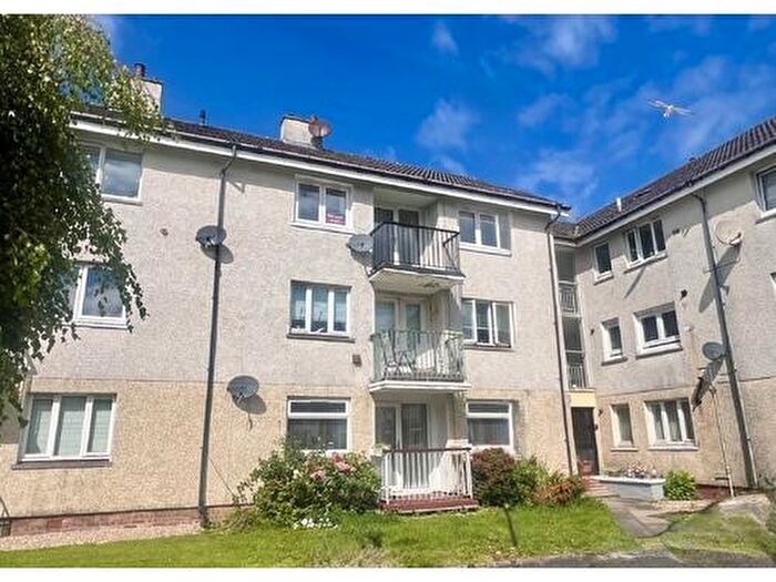 2 Bedroom Flat To Rent In Aikman Place, East Kilbride, G74