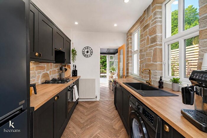 2 Bedroom Terraced House For Sale In Burnley Road East, Rossendale, BB4