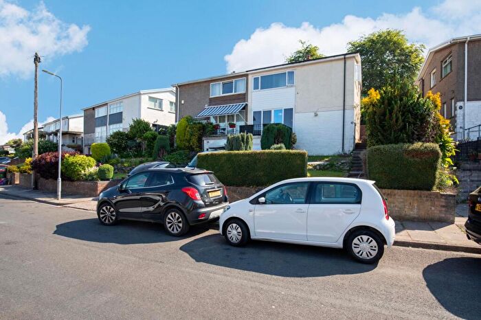 3 Bedroom Semi-Detached House For Sale In Patchway Crescent, Rumney, CF3