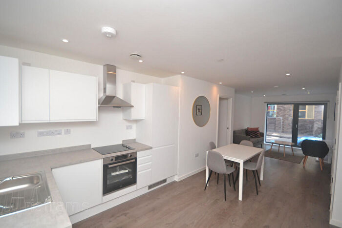 2 Bedroom Flat To Rent In Traffic Street, The Meadows, NG2