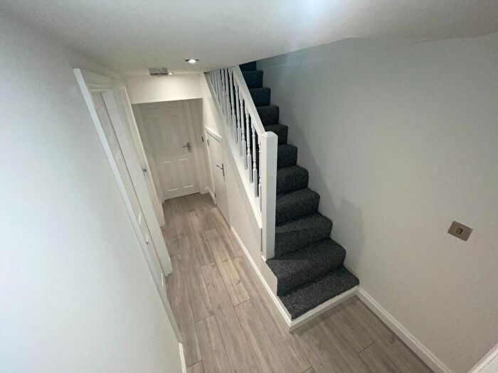 2 Bedroom Apartment To Rent In High Street, Biggleswade, SG18