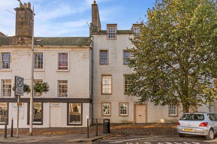 2 Bedroom Flat To Rent In South Street, St Andrews, KY16