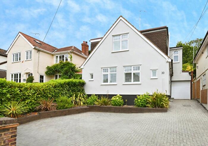 4 Bedroom Detached House For Sale In Crown Road, Billericay, CM11