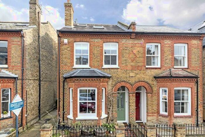 4 Bedroom Property To Rent In Heath Gardens, Twickenham, TW1