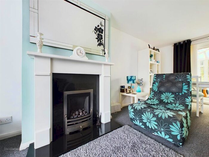 3 Bedroom Terraced House For Sale In Hartcroft Road, Bestwood Park, Nottingham, NG5