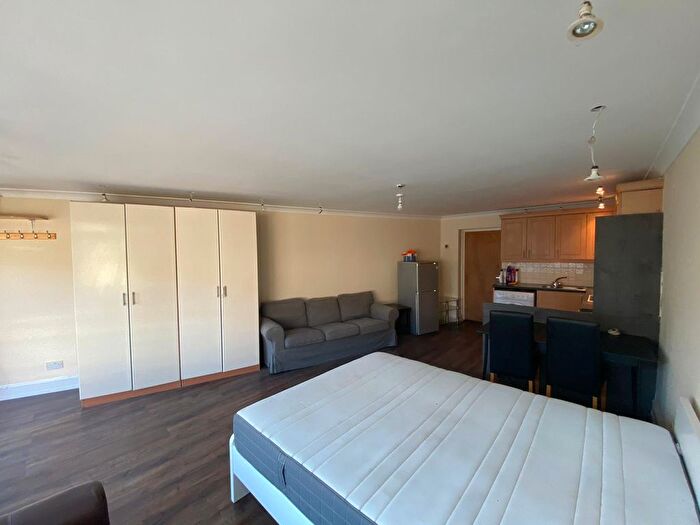 Studio To Rent In Northfield Avenue, West Ealing, W13