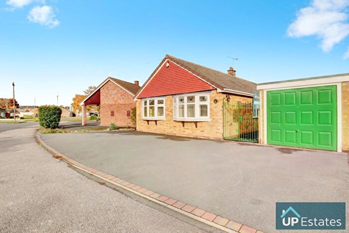 3 Bedroom Detached Bungalow For Sale In Windermere Avenue, St Nicolas Park, Nuneaton, CV11