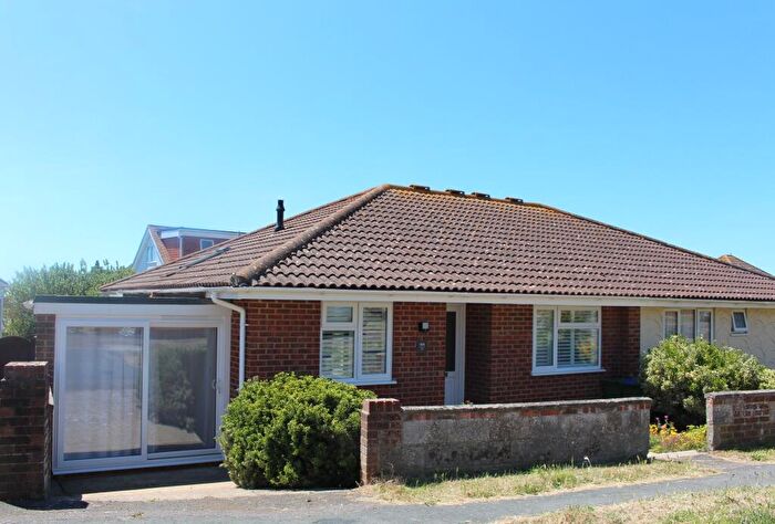 3 Bedroom Bungalow To Rent In Nutley Avenue, Saltdean, Brighton, East Sussex, BN2