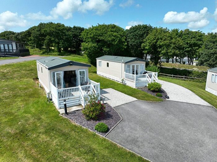 1 Bedroom Mobile/park Home For Sale In Hewas Water, St. Austell, PL26