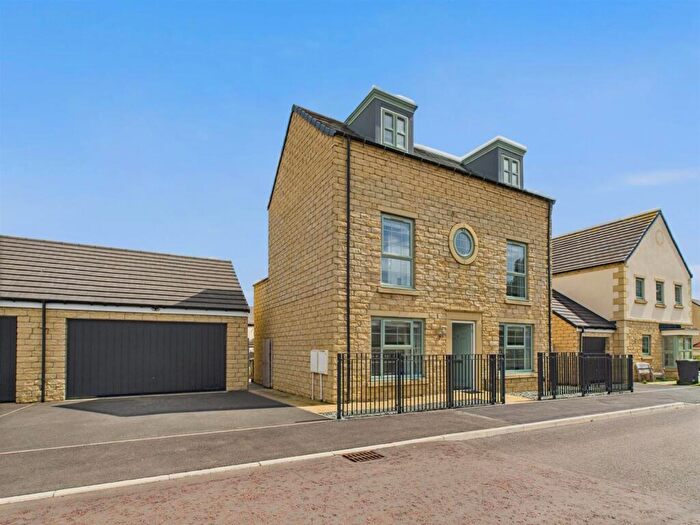 4 Bedroom Detached House For Sale In Tunstall Walk, Startforth, Barnard Castle, DL12