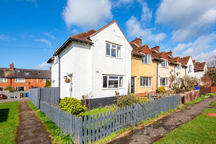 2 Bedroom End Terrace House For Sale In Turnpike Road, Bicester, OX27