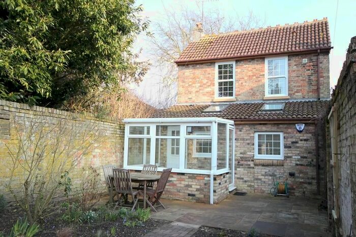 2 Bedroom End Of Terrace House To Rent In Wellington Street, St.Ives, Cambridge, PE27