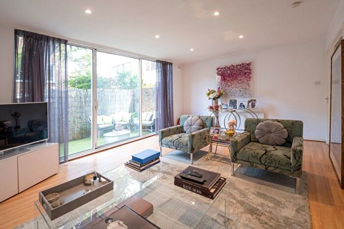 4 Bedroom End Of Terrace House For Sale In Meadowbank, Primrose Hill, London, NW3