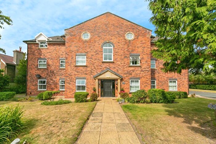 2 Bedroom Flat For Sale In Eastham Rake, Wirral, Merseyside, CH62