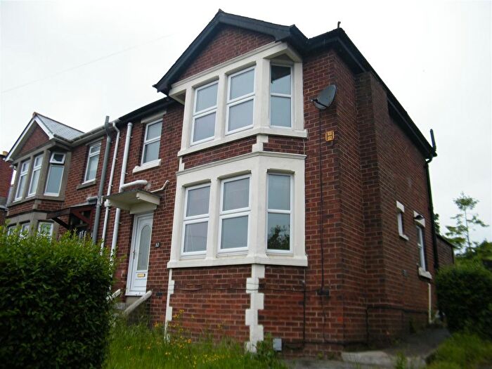 3 Bedroom Property To Rent In College Place, Barry, CF62