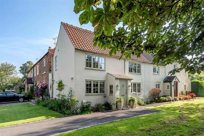 4 Bedroom Cottage For Sale In Roecliffe, York YO51