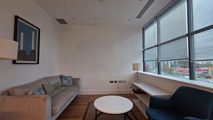 2 Bedroom Property To Rent In Atria House, Bath Road, Slough, SL1