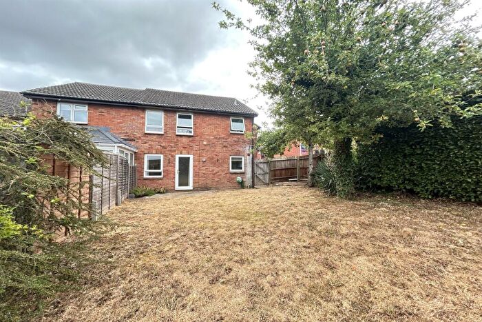 Studio To Rent In Old Hatch Warren, Basingstoke, RG22