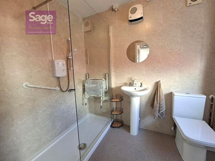 3 Bedroom End Of Terrace House For Sale In Grove Road, Risca, Newport, NP11