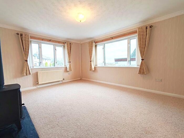 2 Bedroom Detached Bungalow For Sale In The Island, Anthorn, Wigton, CA7 - Photo 6