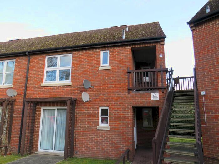 1 Bedroom Flat To Rent In Sunningdale Mews, Welwyn Garden City, AL7