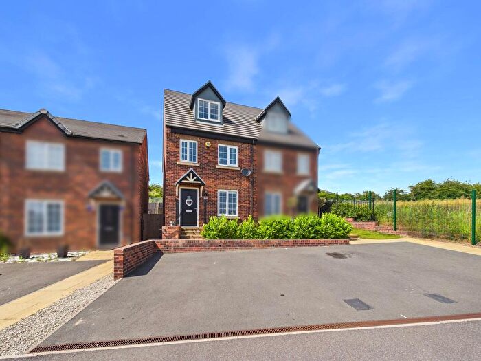 3 Bedroom Semi-Detached House For Sale In Castle Crescent, Pontefract, WF8