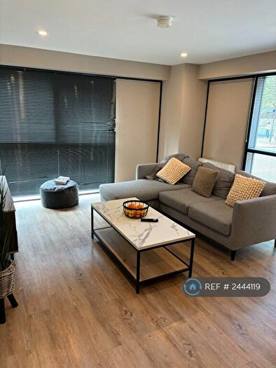 2 Bedroom Flat To Rent In The Glass House, Hull, HU1