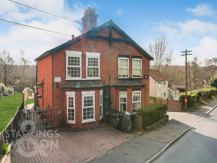 3 Bedroom Semi-Detached House For Sale In Beccles Road, Fritton, Great Yarmouth, NR31