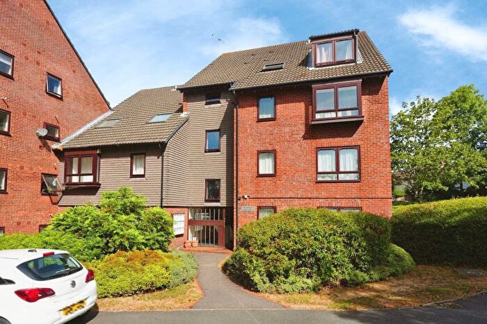 1 Bedroom Flat For Sale In Humphrey Middlemore Drive, Harborne, B17