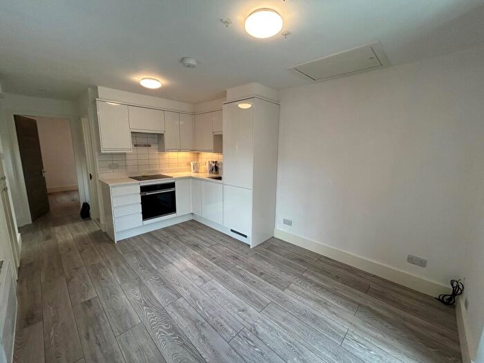 1 Bedroom Flat To Rent In Washway Road, Sale, M33